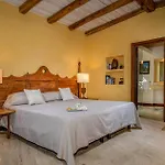 Ashram 6, Emma Villa Castelvetrano