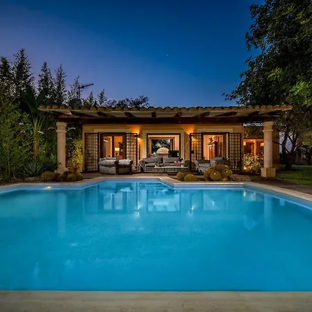 Villa Ashram 6, Emma *